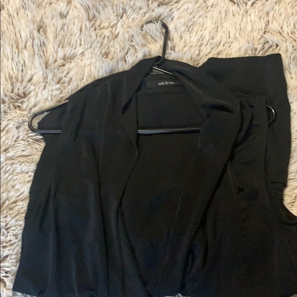 Jumper - Picture 2 of 4